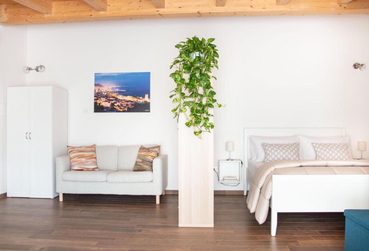 Ferienwohnung Dependance 6 Salerno Exterior foto